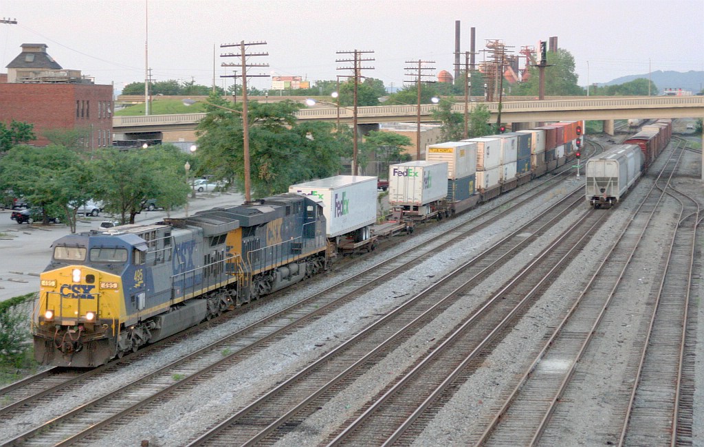 CSX SB intermodal 